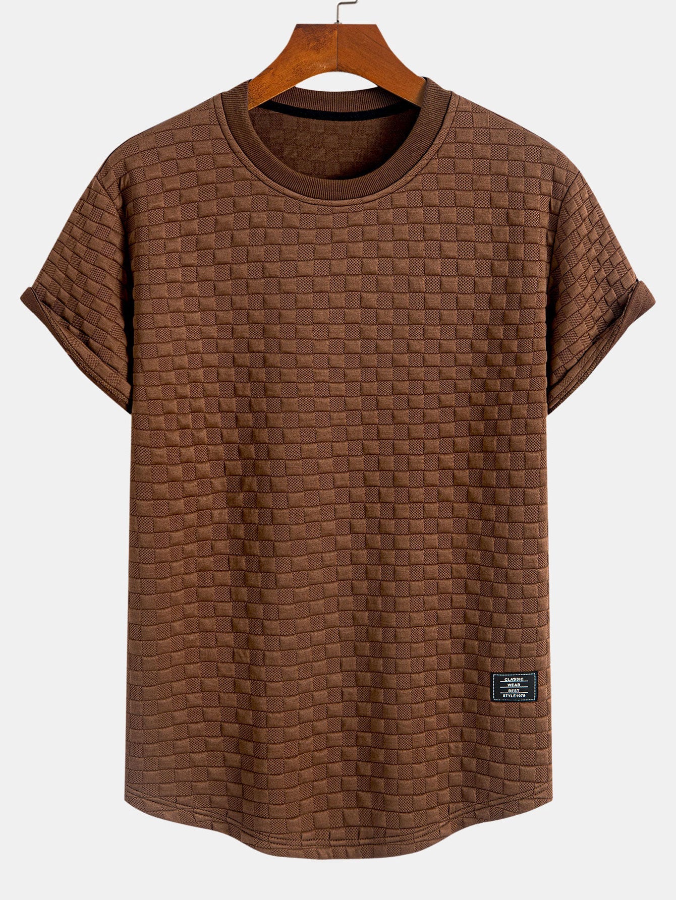 Stylish Arc Hem T-Shirt with 3D Checkerboard Texture for All-Day Comfort 8